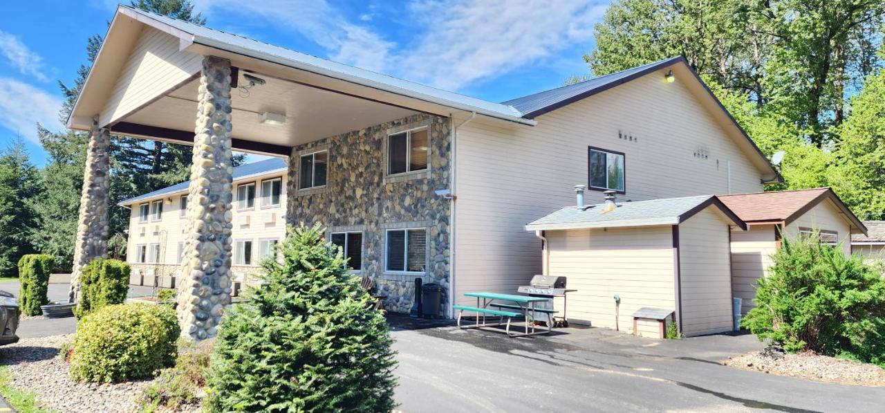 Crest Trail Lodge Packwood Esterno foto